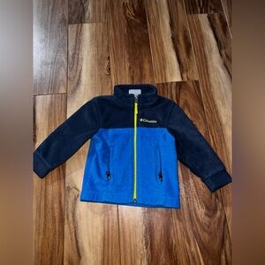 2T Columbia fleece